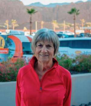 Jeri Schnitker headshot